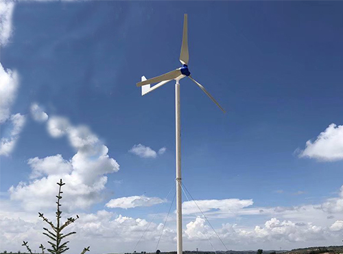 南京歐陸2000W風(fēng)力發(fā)電機(jī)幫助東鄉(xiāng)無電居民實現(xiàn)了正常通電